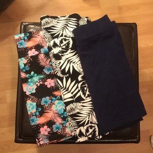 Bundle of 2 skirts